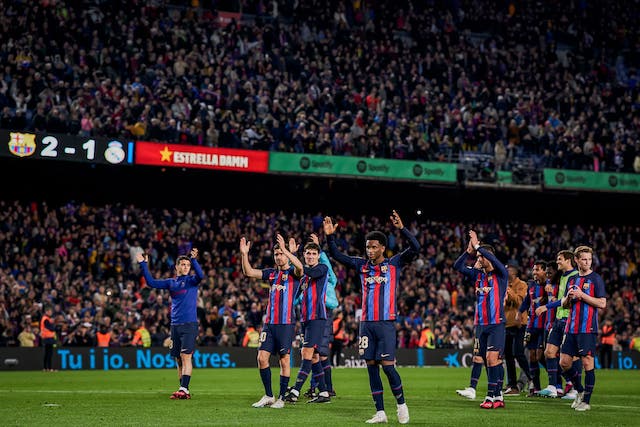 Barcelona celebrated the third El Clasico wins