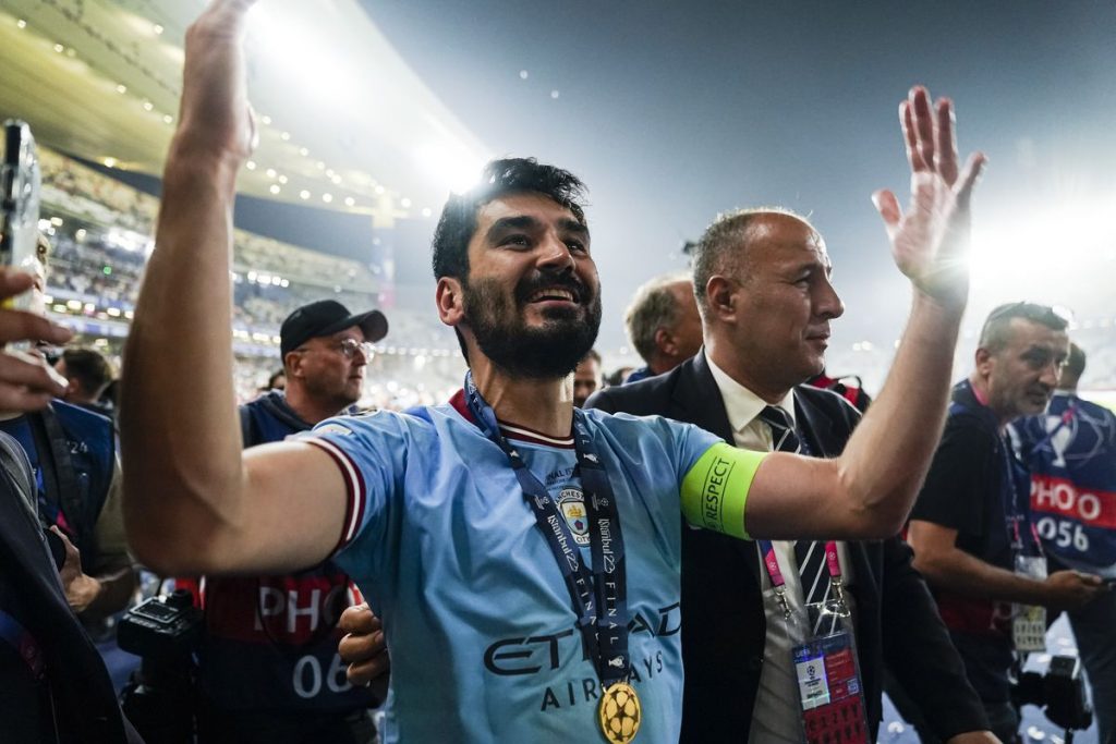 Gundogan reduced his salary to join Barcelona