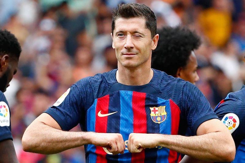 Lewandowski won La Liga Pichichi with 23 goals-min