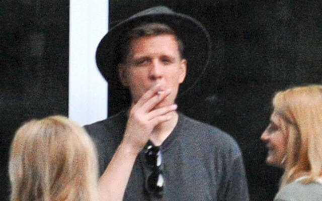 barcelona-keeper-szczesny-speaks-on-his-smoking-habits