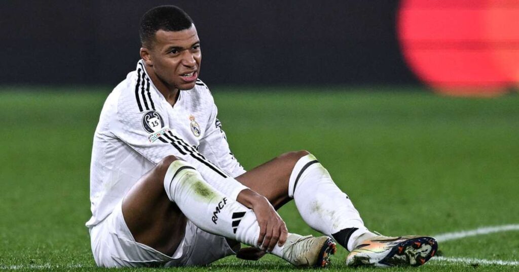 kylian-mbappe-out-for-10-days-due-to-thigh-injury